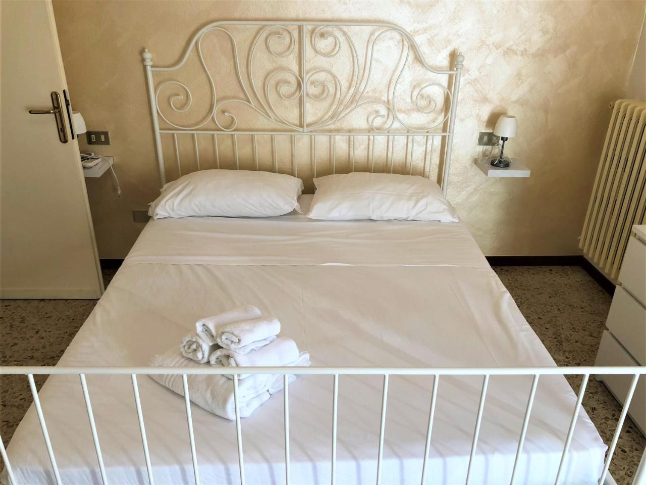 Isa Sirmione Apartments エクステリア 写真